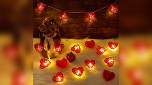 Best Heart-Shaped String Lights for Romantic Dinner