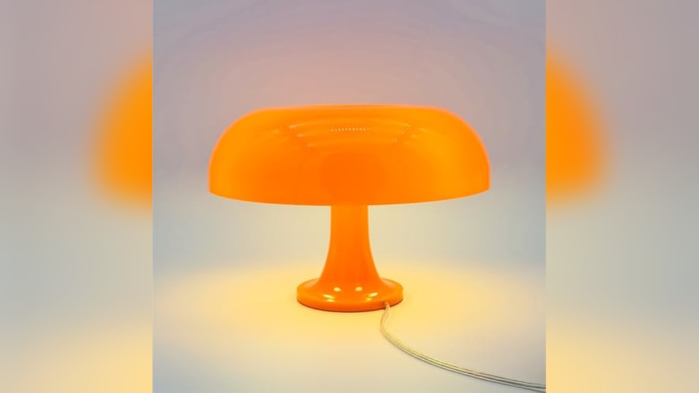 Best Novelty Lamps for Retro Bedroom Vibe