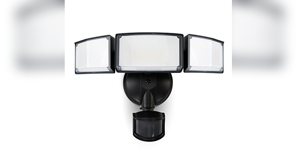Best Outdoor Flood Lights for Driveway Security